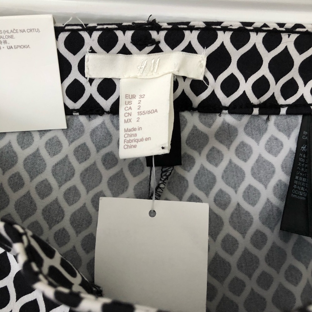 H & M Patterned Pants - Picture 5 of 8